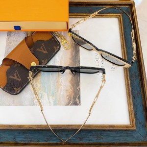 Fashion Small Frame Sunglasses LV220209