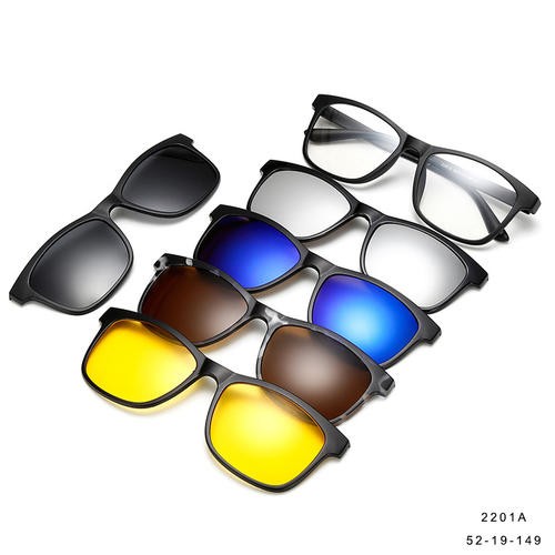 PC Clips On Sunglasses 5 In 1 Monobloc Lens T5252201