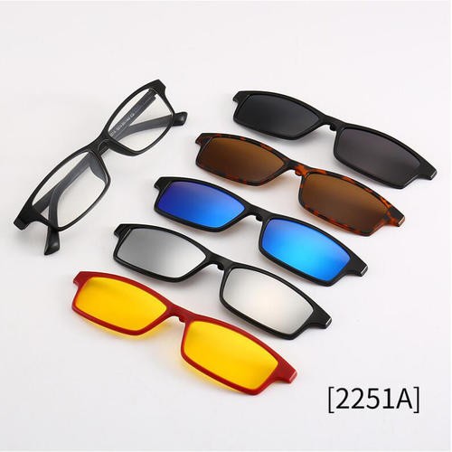 TR Clips On Sunglasses 5 In 1 T5252251
