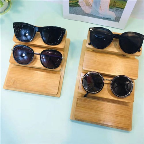 Kutia e ekranit të syzeve me shkallë katrore me dizajn prej druri D114002