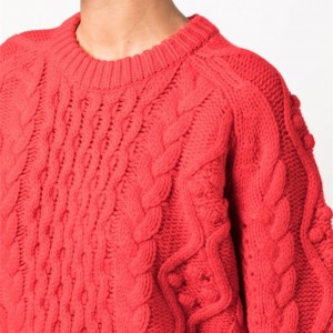 Zimní dámský těžký svetr s krouceným kulatým výstřihem