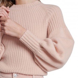 Пуловер од чиста волна со мек ветар розев нежно ребрест