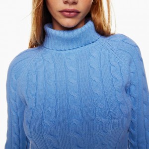 desain serbaguna Cable-knit turtleneck sweater pullover
