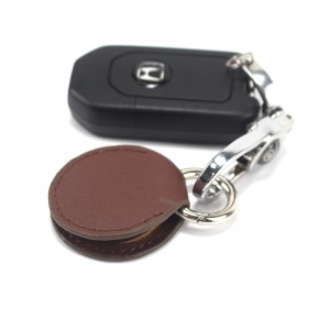 Roztomilý mini přenosný PU kožený držák na klíče do auta s vysoce kvalitním kovovým kulatým kroužkem se zacvakávacím řetízkem na klíče kroužek na klíče snadné nazouvání/vyzouvání pro muže, ženy