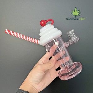 Sprzedaż hurtowa wysokiej jakości lodowego bonga szklana fajka wodna szklana zlewka bonga z niestandardowym kolorem