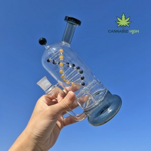 ขายส่งแก้วหมุนได้ DNA Rig Bong Glass Water Pipe Glass recycler Bong พร้อมโลโก้ที่กำหนดเอง