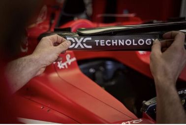 Ferrari có DCX phát triển các giải pháp kỹ thuật số đầu cuối