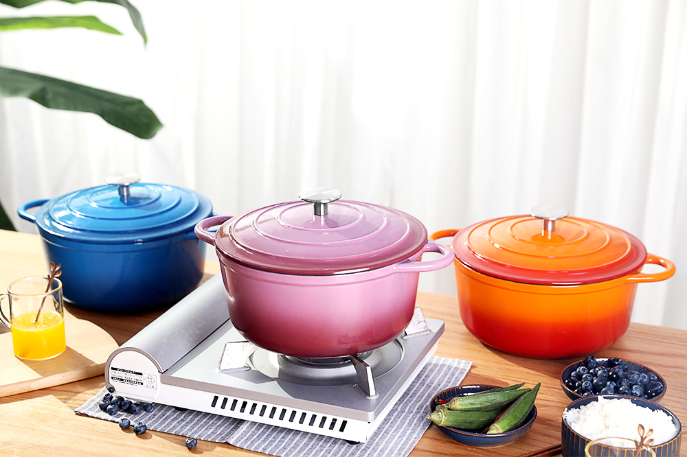 Give you some suggestions for buying and using enamel cast iron pots