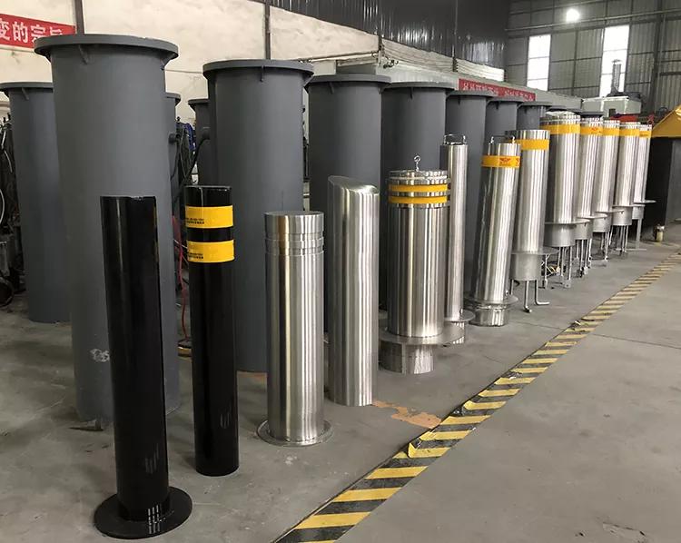 What are the installation principles and details of the hydraulic bollards?