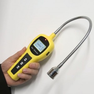 Portable combustible gas leak detector