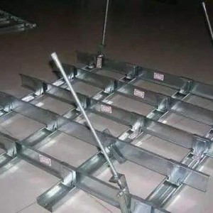 Venta caliente de aluminio/yeso/teja de techo de PVC para la decoración del hogar