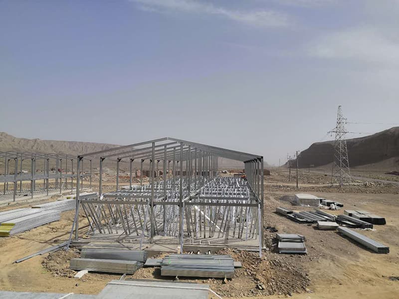 Xinjiang Dashixia Water Conservancy Project Camp (4)
