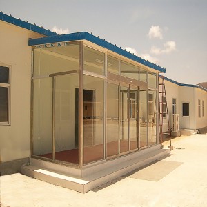 Shtëpi të parafabrikuara me strukturë çeliku që mund të personalizohen sipas kërkesave të klientit