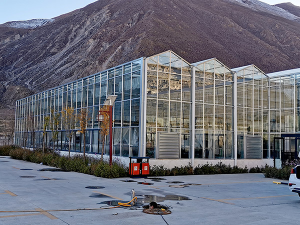 Sightseeing glass greenhouse in Sichuan, China