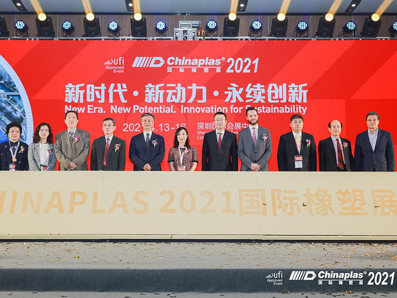 ŠAMPIONSKI STIL na CHINAPLAS-u 2021