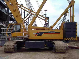 Tsieina XCMG QUY250 250 Ton Crawler Crane Ar Werth