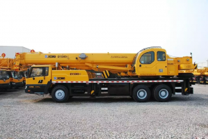 Equips de pujada àmpliament utilitzats Grua de camions de 30 tones en venda XCMG QY30K5-I
