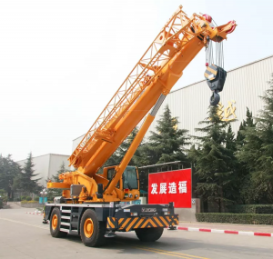 Equipo de elevación Grúa móvil para terreno áspero de 35 toneladas XCMG RT35 a la venta