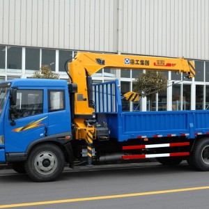 Πώληση γερανός φορτηγού 6 τόνων Knuckle Crane Truck XCMG SQ6.3SK2Q Trailer Mounted Crane