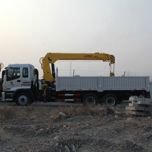 10t truck mount crane XCMG SQ10SK3Q-II hoist alang sa presyo sa higdaanan sa trak