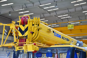 China Opisyal nga XCMG 16ton Truck Crane Para Ibaligya