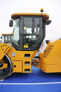 Machine Road Roller XCMG XD133 Double Drum Vibratory Road Roller Τιμή
