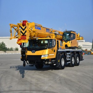 Hoiting utstyr 60 tonns terrengkran XCMG XCA60 lastebilmontert kran til salgs