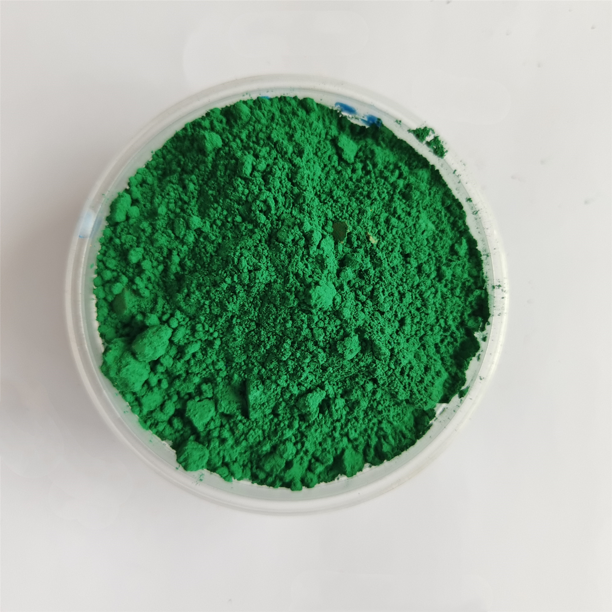 Chinese Supplier Chemical Raw Material  Iron Oxide Green Powder For Painting