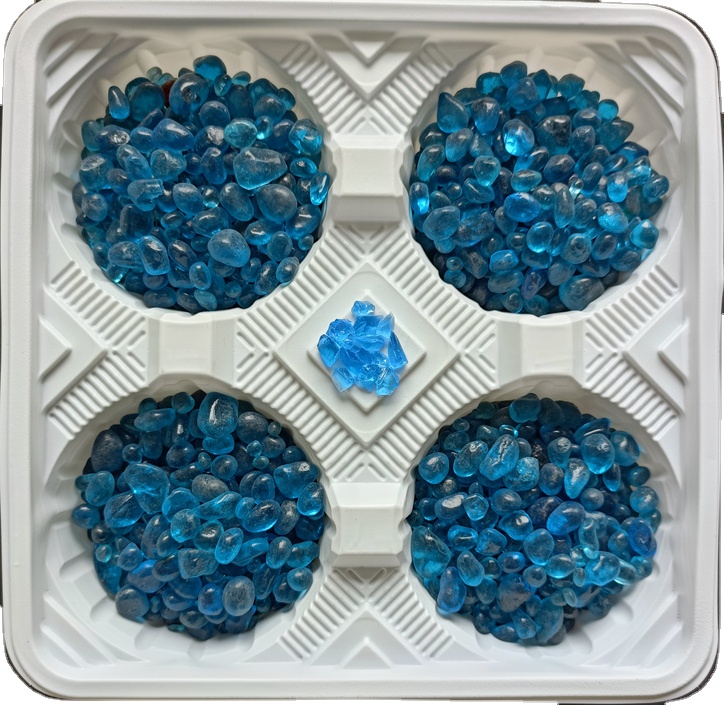 Various colors sizes recycled crushed glass chips bulk for decoration on sale