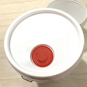 Wholesale 20L Colorful Plastic Paint Buckets/Pail/Barrel/Drum with Lids and Handles