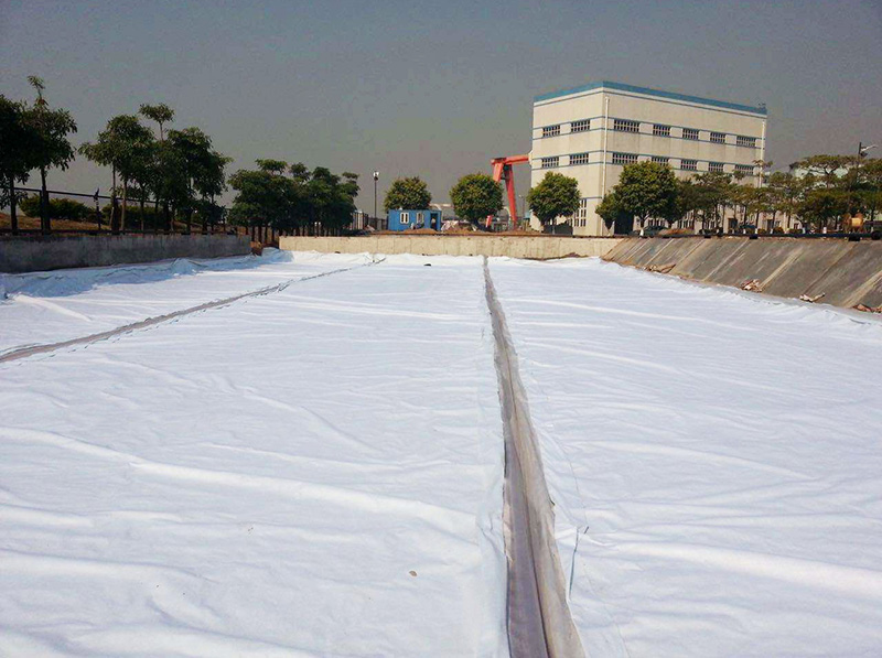 Bentonite Composite Waterproof Blanket