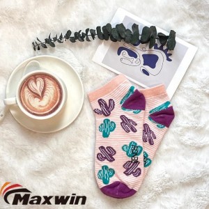 Çorape për kyçin e këmbës në modë të grave pranverë/vjeshtë me vija, model kaktus