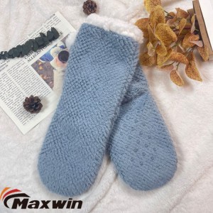 Calcetines gruesos de invierno para mujer, calcetines domésticos antideslizantes para dormir en otoño e invierno