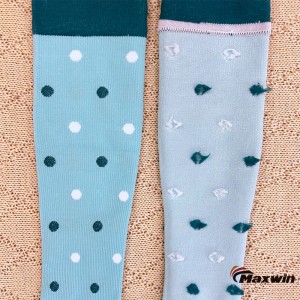Women Compression Socks na may Stripe o Dots Patterns-asul