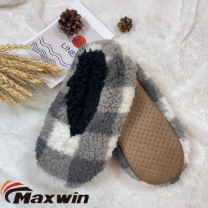 Kids Winter Camouflage/Grid Cozy Slipper Socks