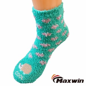 Дамски зимни супер уютни домашни чорапи с чехли от микрофибър и бродерия на таралеж