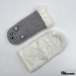 Детски животински котешки дизайн Топъл зимен персонализиран чорап против приплъзване на точки Уютен чехъл