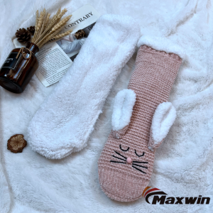Жіночі акрилові кабельні зимові затишні шкарпетки з крапками проти ковзання для використання в приміщенні