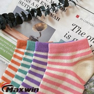 ស្រោមជើងប្រវែង 31-34 yards ជាមួយ pinstripe សាមញ្ញ ស្រោមជើងកប្បាស Nice Stripe Plain Ankle Cotton Socks ស្រោមជើងកប្បាស