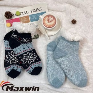 Дамски зимни супер топли уютни чорапи с чехли със снежинки-леопардови райета-вълнисти