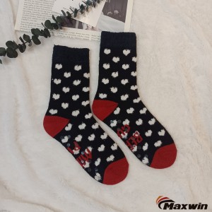 Winter Women's Warm Heart Pattern Thermo Non-skid Thick Socks nga adunay Eyelash Cuff