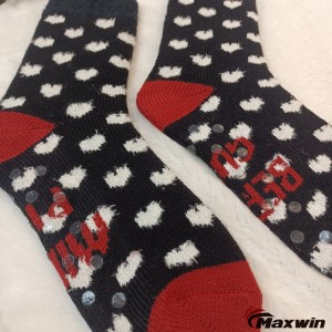 Зимові жіночі теплі нековзкі товсті шкарпетки з візерунком у формі серця з манжетою для вій