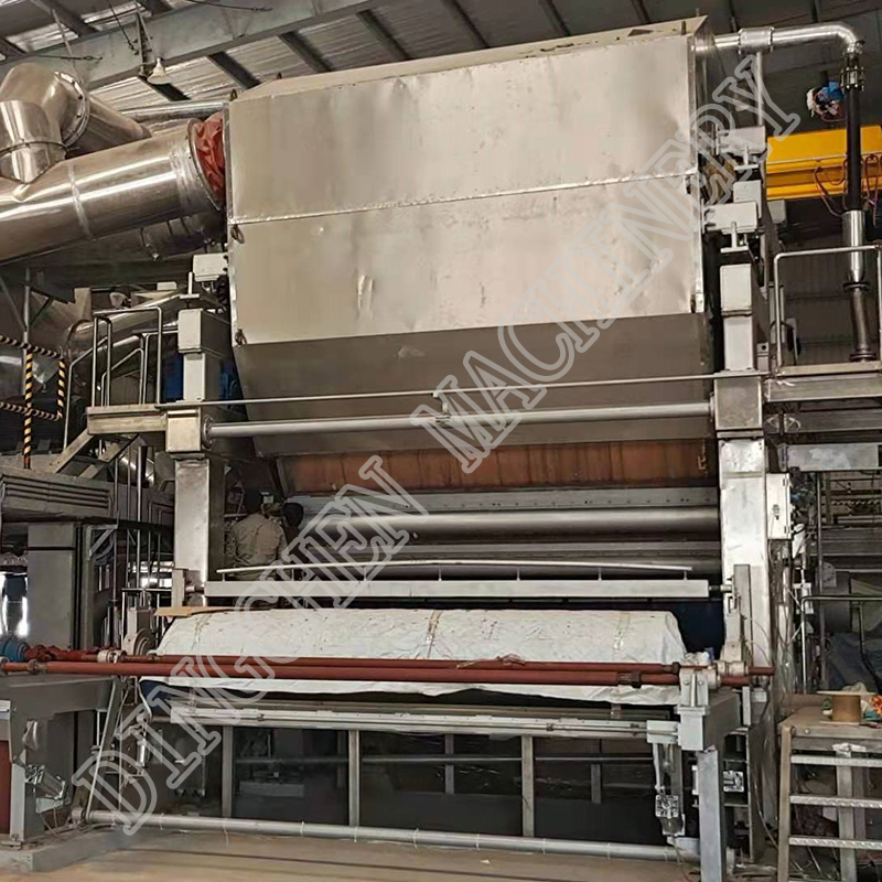 Máquina de fabricación de papel hixiénico de fío inclinado Imaxe destacada