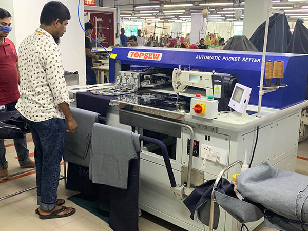 2019 年 11 月末に、バングラデシュの顧客の工場に自動ポケット設定機のトレーニングに行きました。