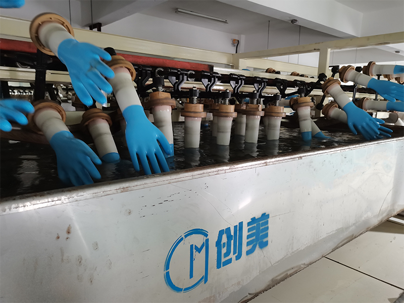 The working mode of the sterilization grade nitrile/latex glove production line
