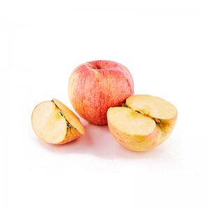 Świeży owoc czerwonego jabłka Fuji — słodka, soczysta i cienka skórka