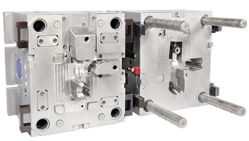 What do I need to pay attention to in the manufacture of plastic injection moulds?