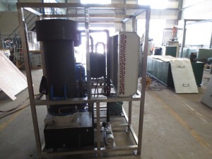 CSCPOWER Solar Tube Ice Plant 1t/24hrs Making Ice Tube For Hotel Beverage And Drinks Cooling Made In China Ice Manufacture