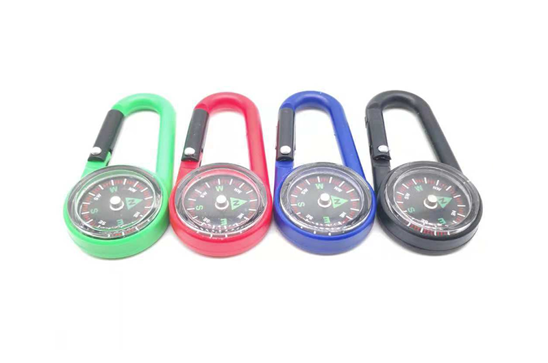 Plastic Toy Small Carabiner Compass for Outdoor Camping Hiking Travel 2