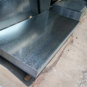 Placa de acero galvanizado en rollo Hoja de techo de acero corrugado galvanizado calibre 28
